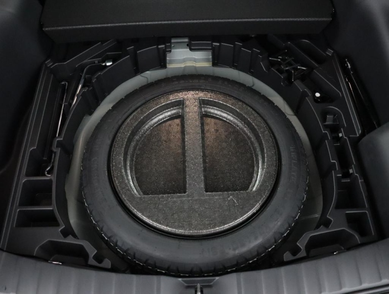Toyota Corolla Cross - Hybrid 200 Style 30