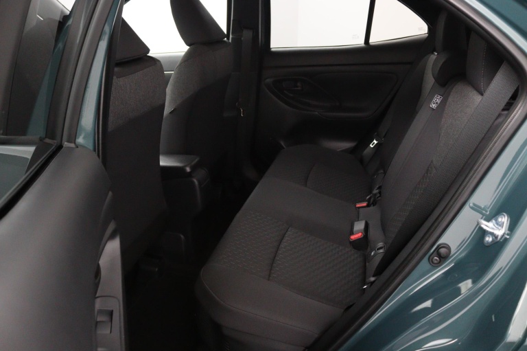 Toyota Yaris Cross - 1.5 Hybrid 115 Dynamic 12
