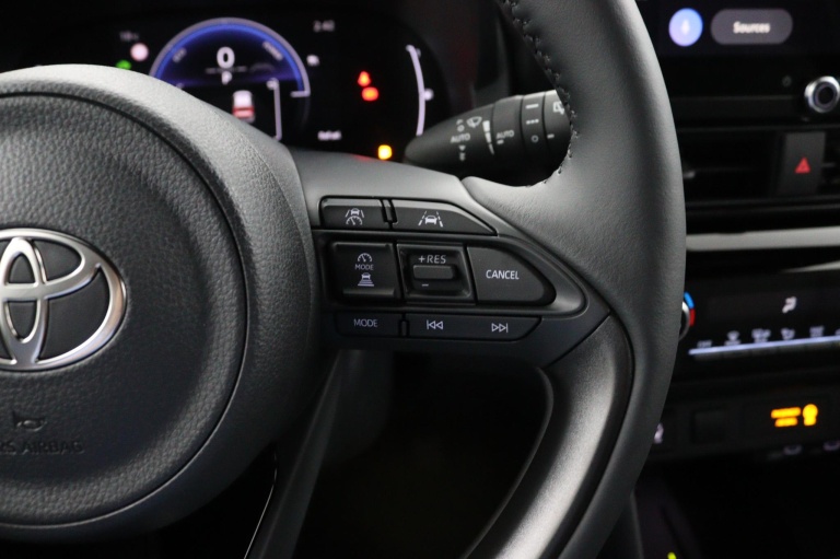 Toyota Yaris Cross - 1.5 Hybrid 115 Dynamic 21