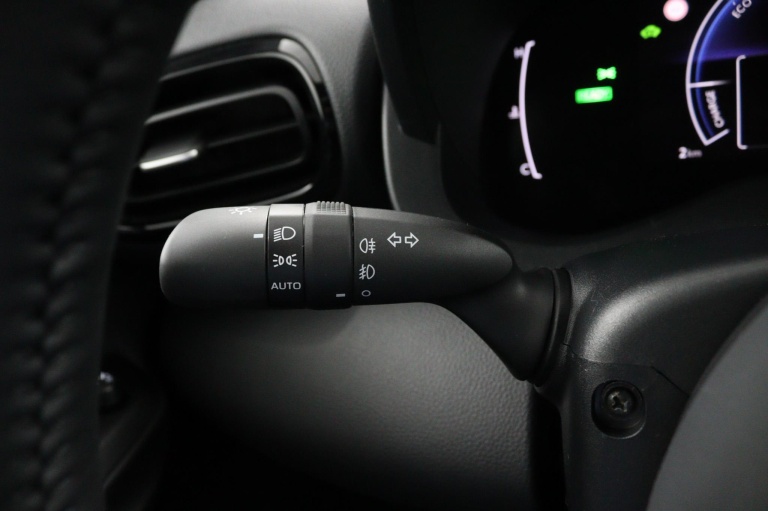 Toyota Yaris Cross - 1.5 Hybrid 115 Dynamic 30