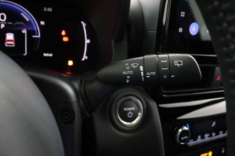 Toyota Yaris Cross - 1.5 Hybrid 115 Dynamic 31