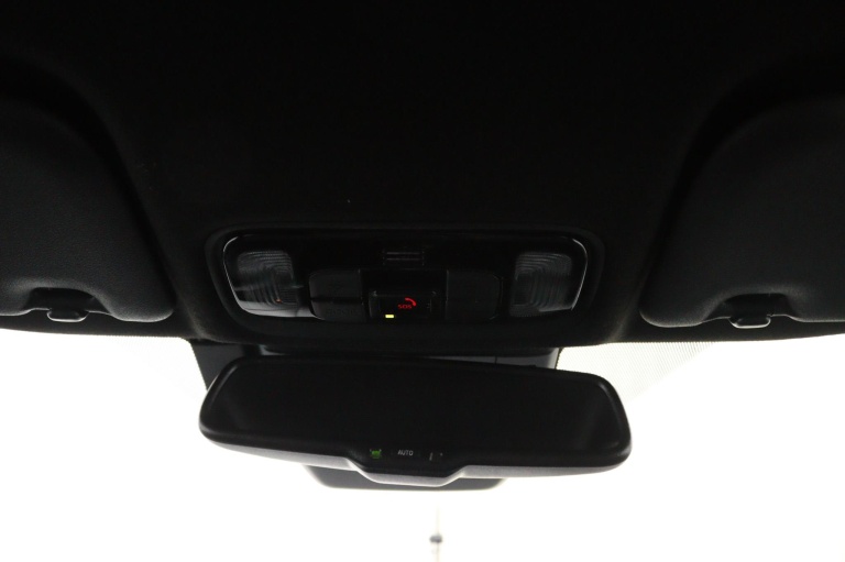 Toyota Yaris Cross - 1.5 Hybrid 115 Dynamic 32