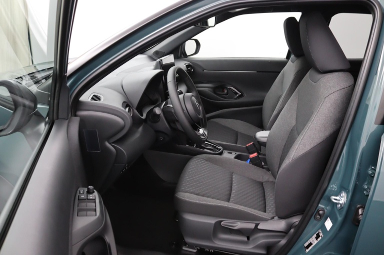 Toyota Yaris Cross - 1.5 Hybrid 115 Dynamic 9