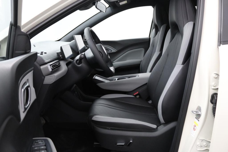 BYD DOLPHIN SURF - Comfort 43 kWh 14