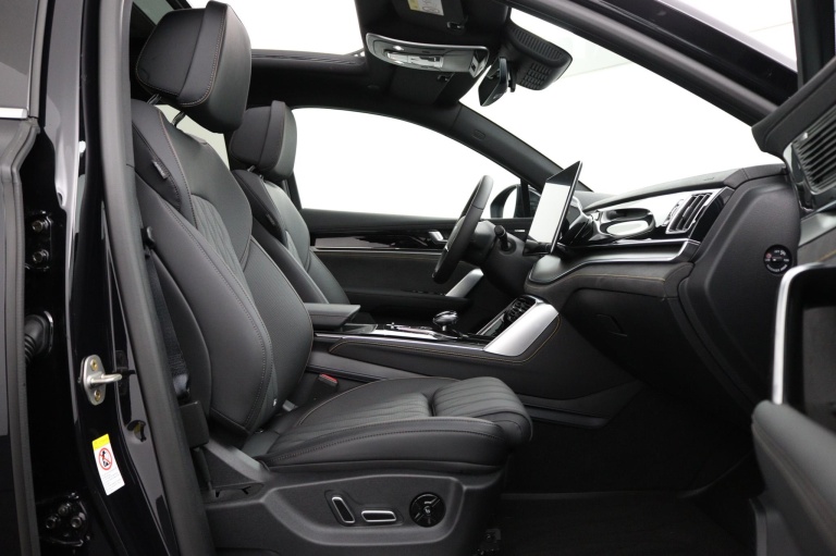 BYD TANG - Flagship 108.8 kWh 18