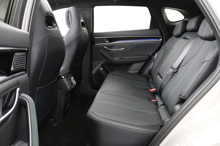 BYD SEAL U - Limited Edition 87 kWh 15