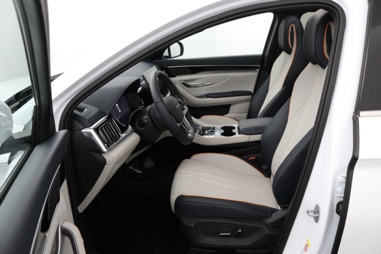 BYD SEAL U - Comfort 72 kWh 14