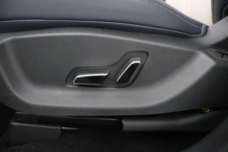 BYD SEAL U - Comfort 72 kWh 15