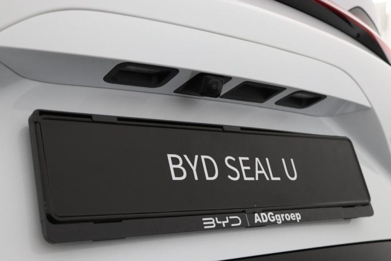 BYD SEAL U - Comfort 72 kWh 18