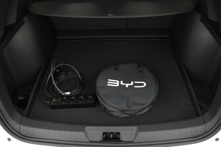 BYD SEAL U - Comfort 72 kWh 20