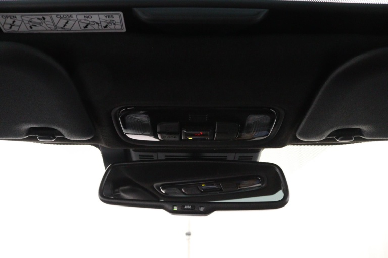 Toyota Yaris - 1.5 Hybrid 130 Executive 35