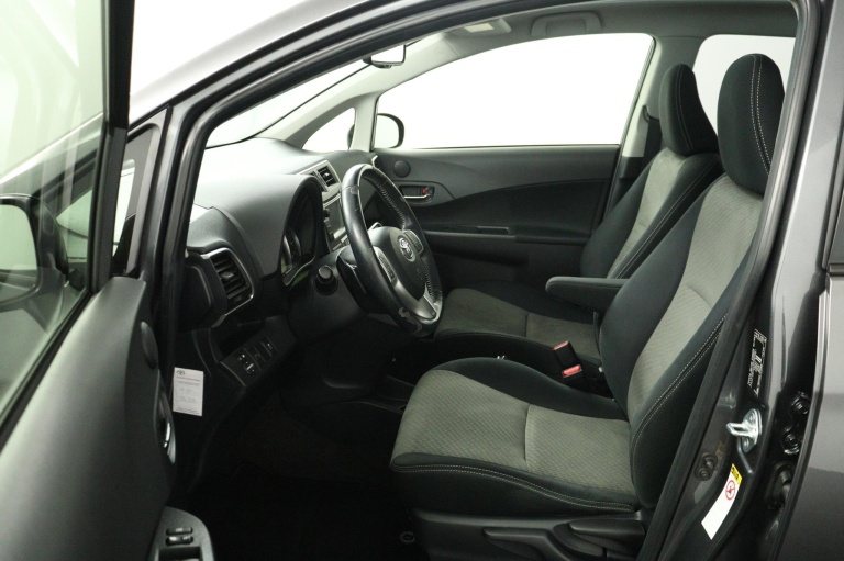 Toyota Verso-S - 1.3 VVT-i Dynamic 16