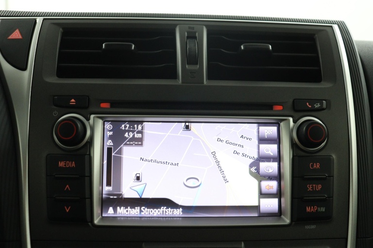 Toyota Verso-S - 1.3 VVT-i Dynamic 27