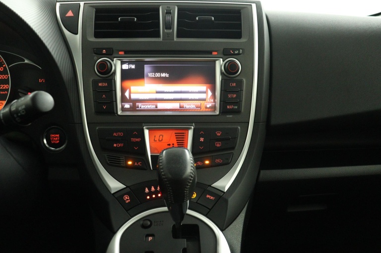 Toyota Verso-S - 1.3 VVT-i Dynamic 39