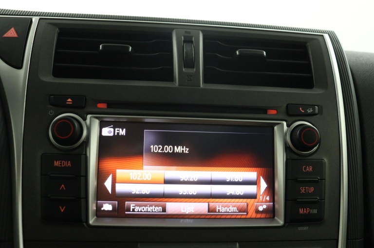 Toyota Verso-S - 1.3 VVT-i Dynamic 8
