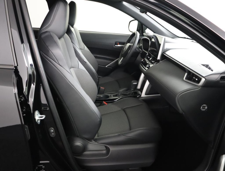 Toyota Corolla Cross - Hybrid 200 Style 19