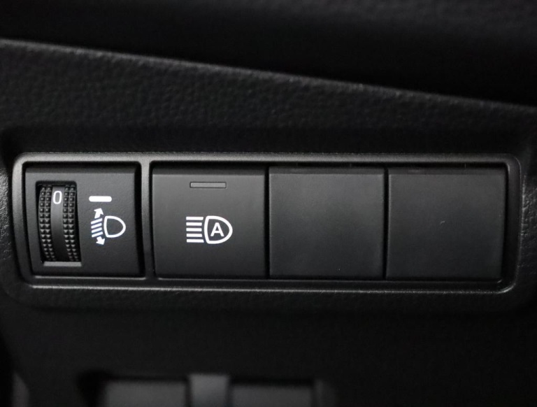 Toyota Corolla Cross - Hybrid 200 Style 26