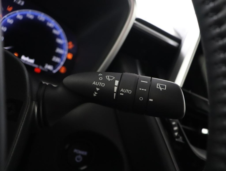 Toyota Corolla Cross - Hybrid 200 Style 28