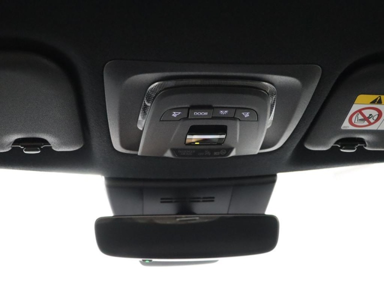 Toyota Corolla Cross - Hybrid 200 Style 29