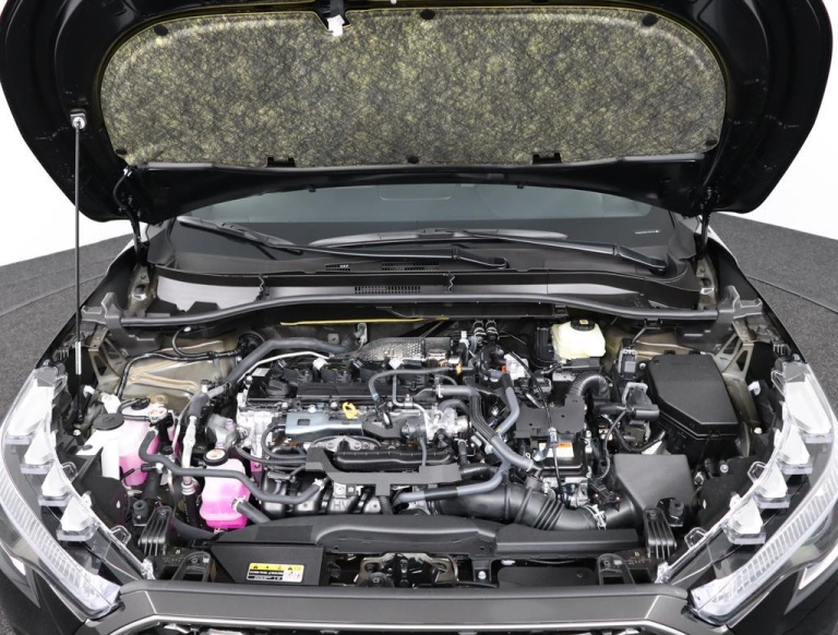 Toyota Corolla Cross - Hybrid 200 Style 31