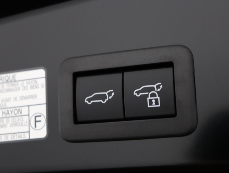 Toyota Corolla Cross - Hybrid 200 Style 38
