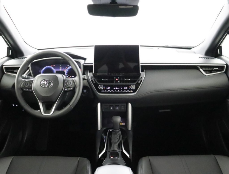 Toyota Corolla Cross - Hybrid 200 Style 4