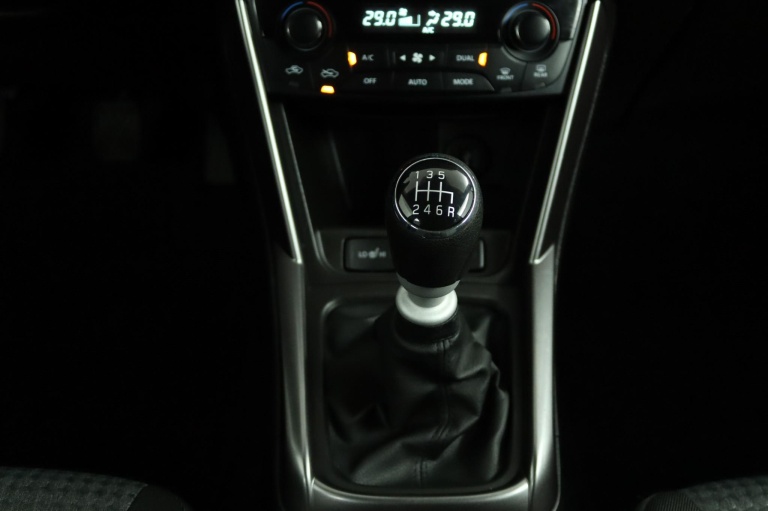 Suzuki S-Cross - 1.4 Boosterjet Select Smart Hybrid 27