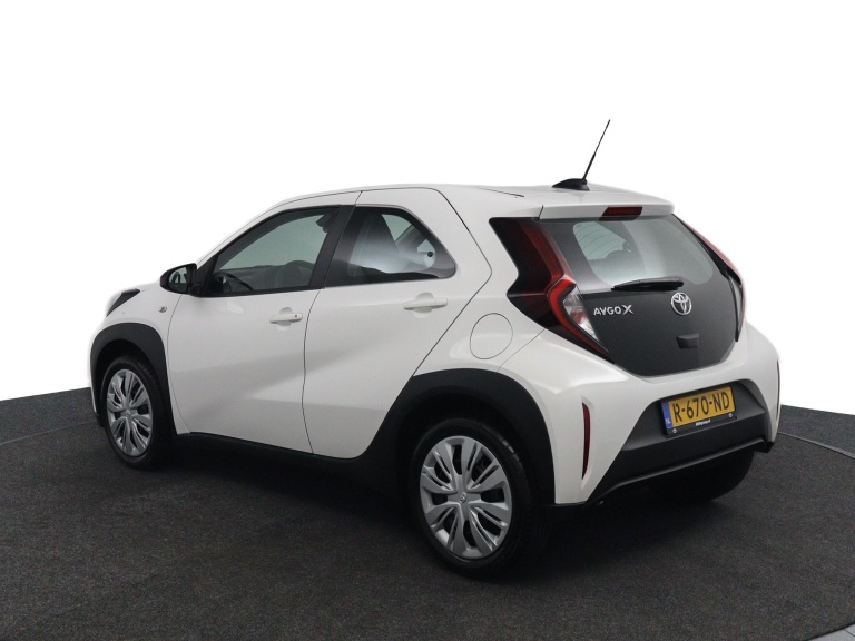Toyota Aygo X - 1.0 VVT-i MT Play 4
