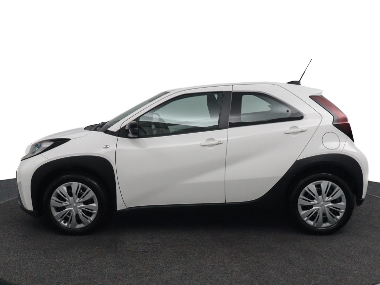 Toyota Aygo X - 1.0 VVT-i MT Play 5