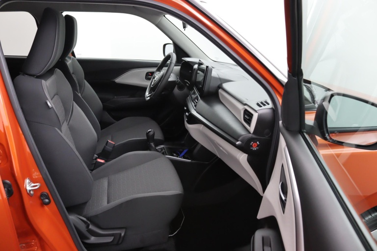 Suzuki Swift - 1.2 Style Smart Hybrid 10