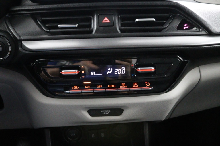 Suzuki Swift - 1.2 Style Smart Hybrid 18
