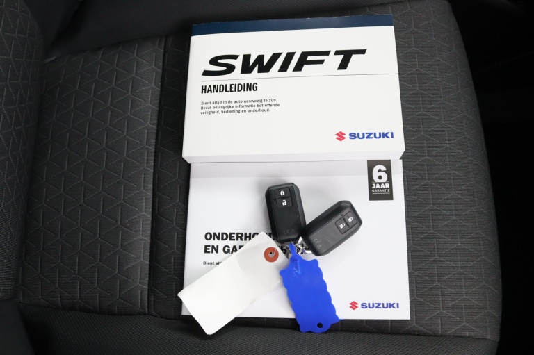 Suzuki Swift - 1.2 Style Smart Hybrid 20