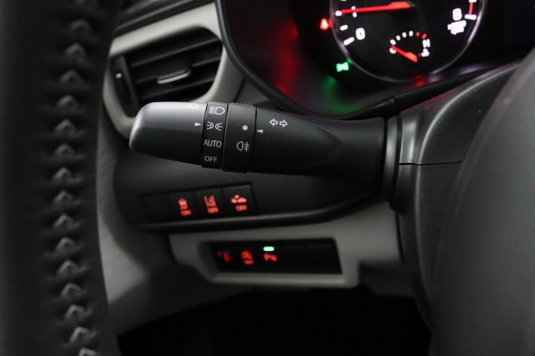 Suzuki Swift - 1.2 Style Smart Hybrid 30