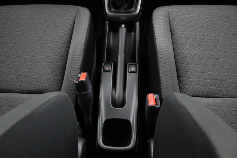 Suzuki Swift - 1.2 Style Smart Hybrid 38