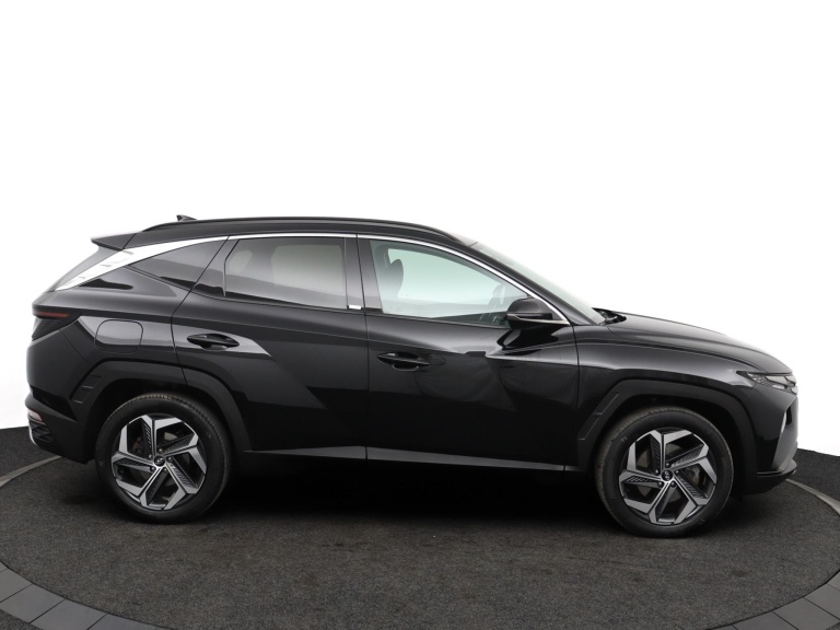Hyundai Tucson - 1.6 T-GDI PHEV Comfort Smart 4WD 11