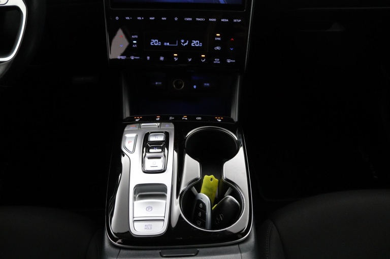 Hyundai Tucson - 1.6 T-GDI PHEV Comfort Smart 4WD 23