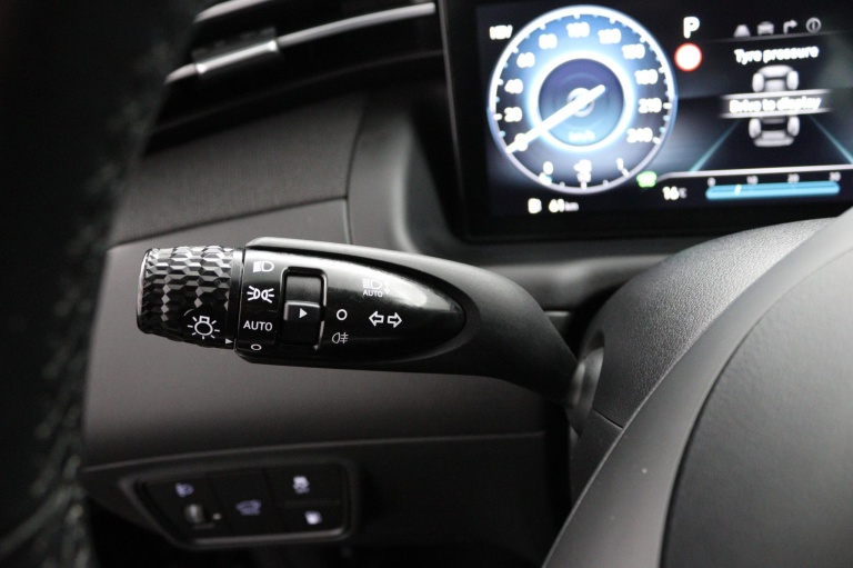 Hyundai Tucson - 1.6 T-GDI PHEV Comfort Smart 4WD 26