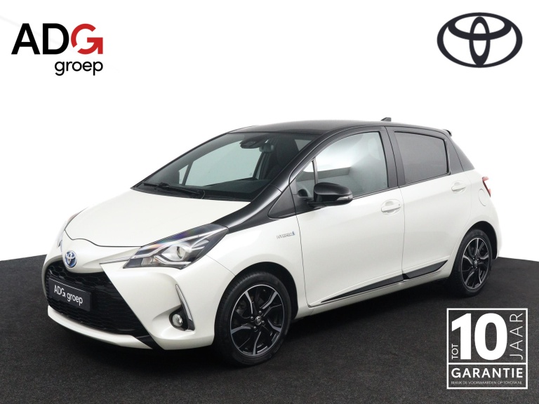 Toyota Yaris - 1.5 Hybrid Bi-Tone 1