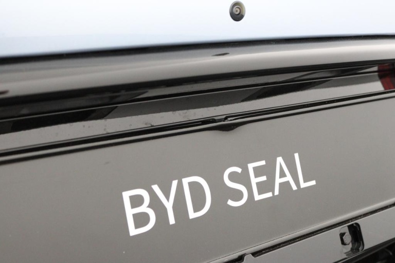 BYD SEAL - Design RWD 83 kWh 18