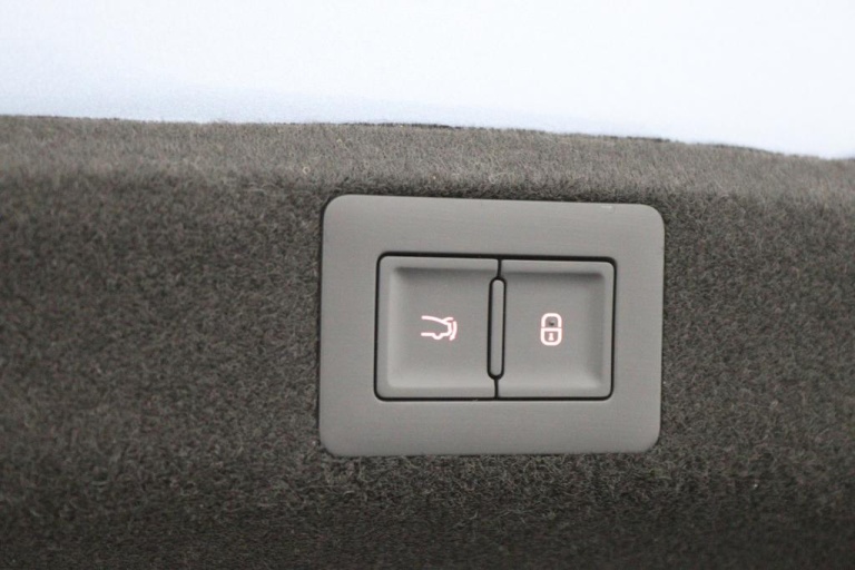 BYD SEAL - Design RWD 83 kWh 23