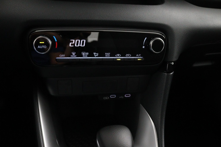 Toyota Yaris - 1.5 Hybrid 115 Comfort 13