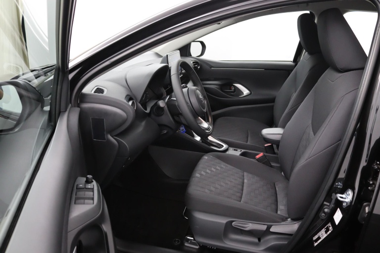 Toyota Yaris - 1.5 Hybrid 115 Comfort 9