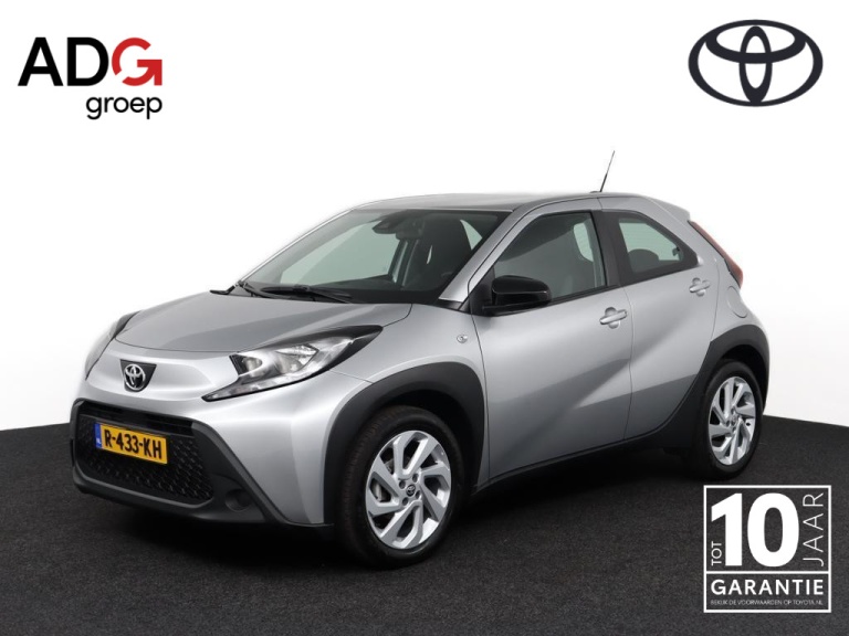 Toyota Aygo X - 1.0 VVT-i MT Play 1