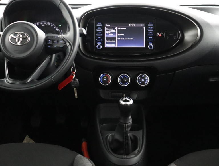 Toyota Aygo X - 1.0 VVT-i MT Play 14