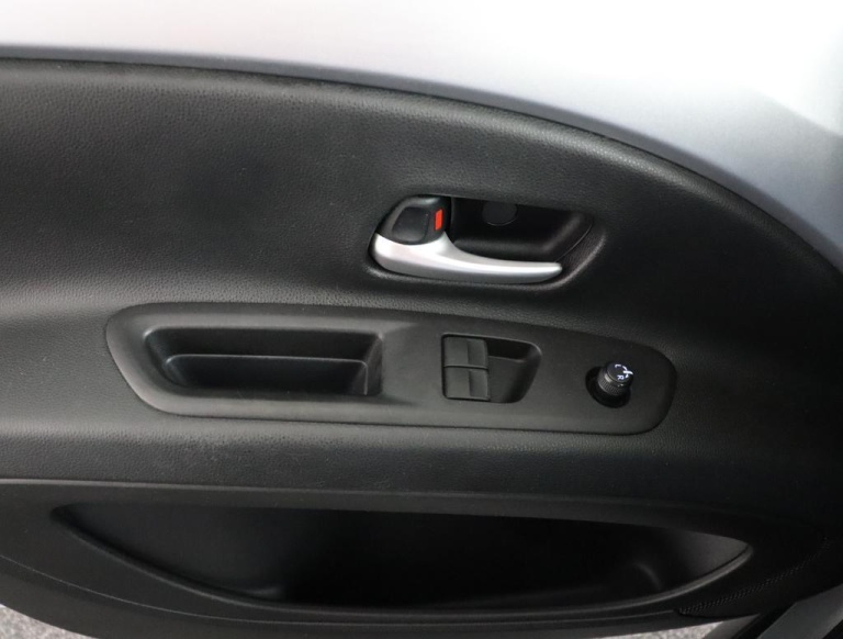 Toyota Aygo X - 1.0 VVT-i MT Play 31