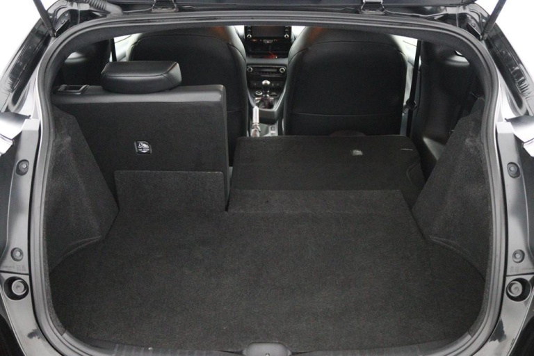Toyota Yaris - 1.6 GR Premium 31