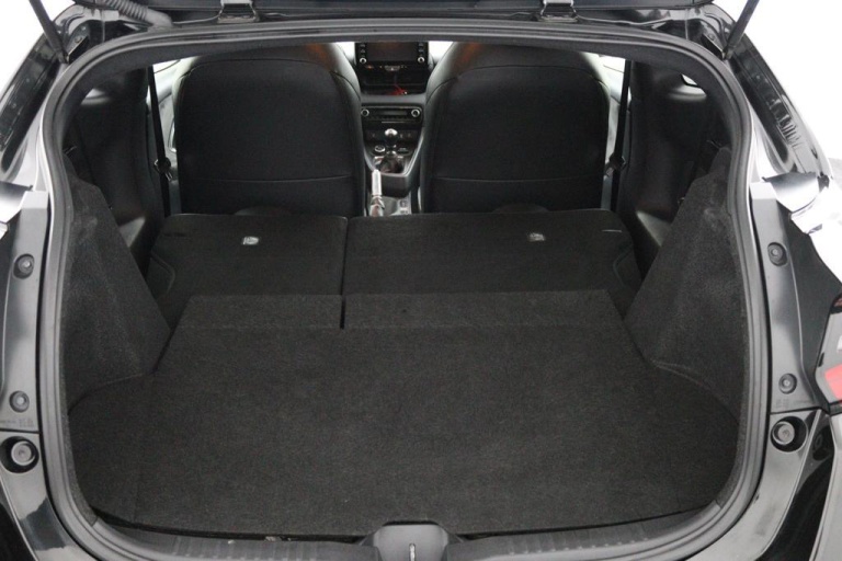 Toyota Yaris - 1.6 GR Premium 32