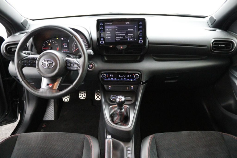 Toyota Yaris - 1.6 GR Premium 4