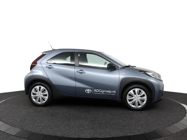 Toyota Aygo X - 1.0 VVT-i MT Play