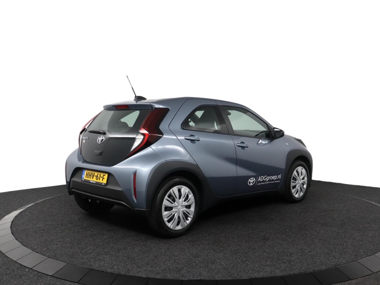 Toyota Aygo X - 1.0 VVT-i MT Play 2